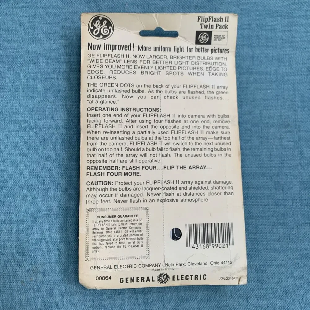 Vintage GE General Electric Flip Flash II For Cameras UNUSED 16 Flashes